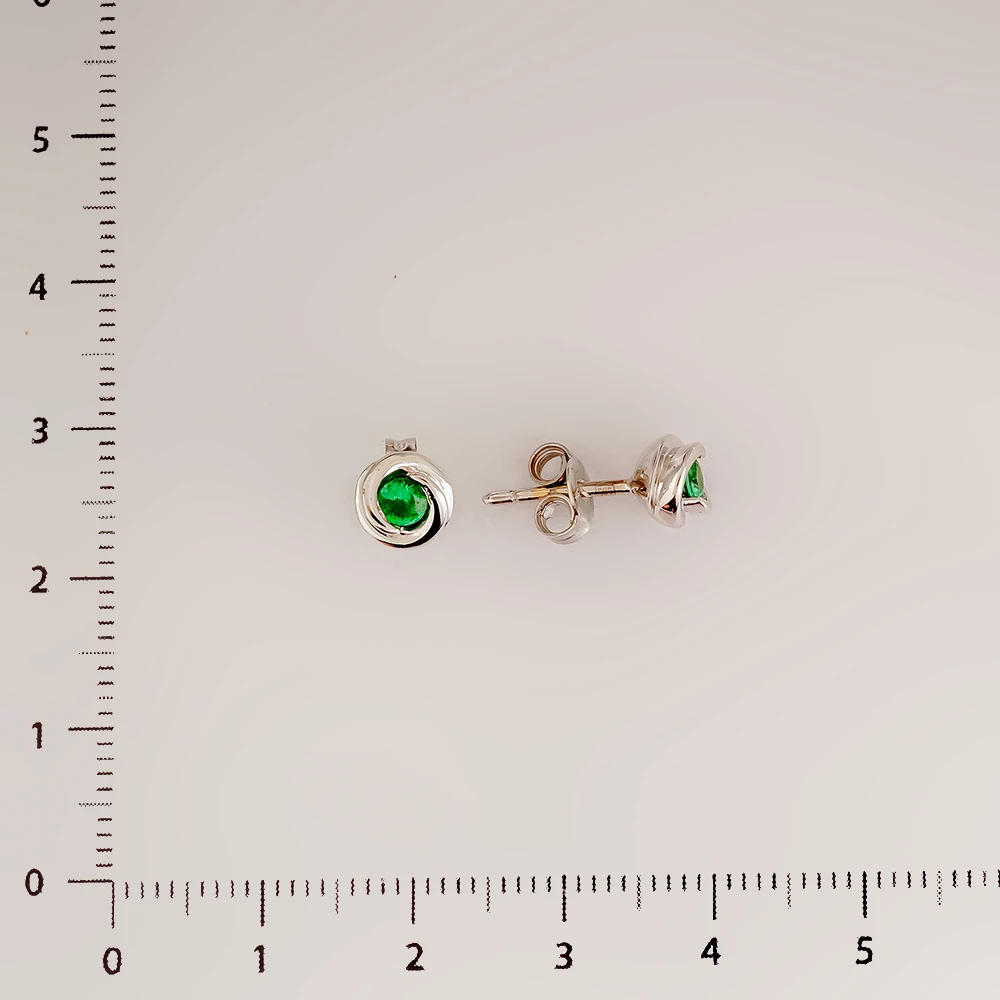 Серьги с изумрудом из белого золота 585 пробы