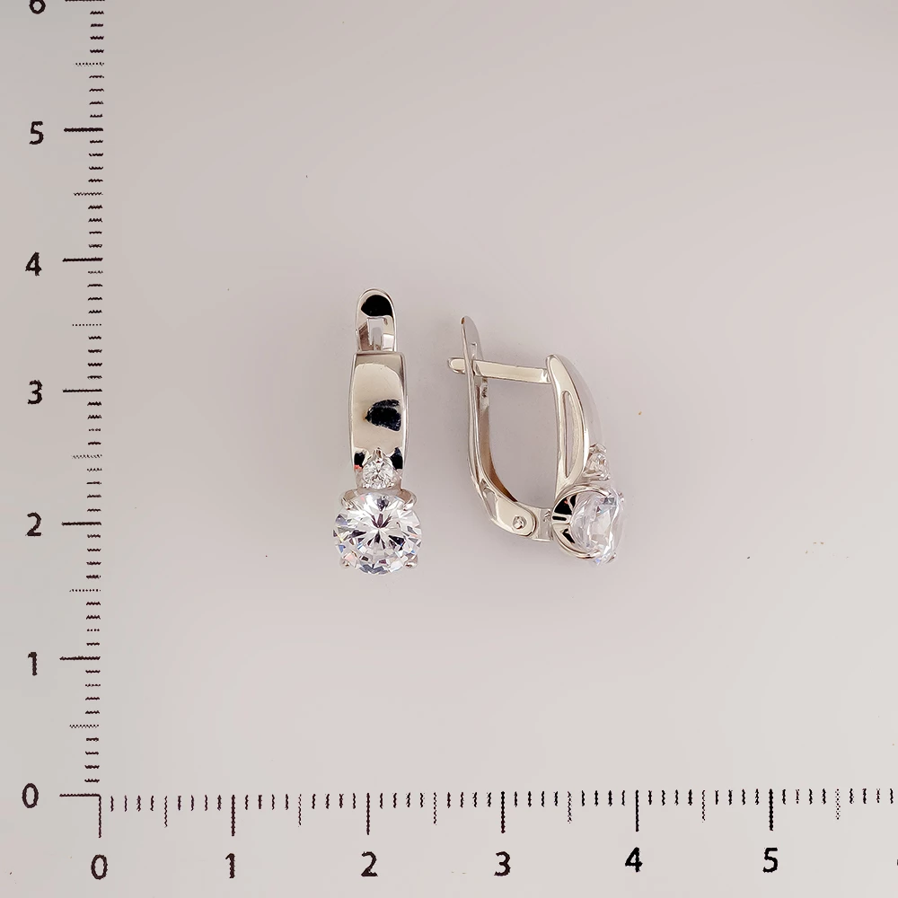 Серьги с фианитом из белого золота 585 пробы