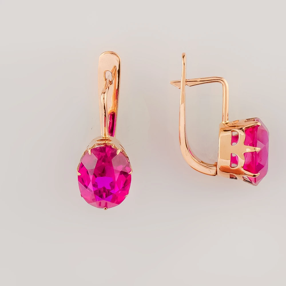 Серьги с корундом синтетическим из красного золота 583 пробы